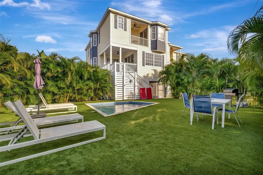 303 58th Street, Holmes Beach, FL 34217 - Image #2