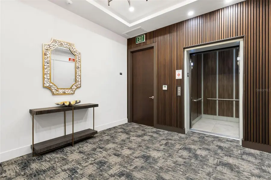 33 S Palm Avenue #1503, Sarasota, FL 34236 - Image #2