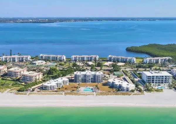 4825 Gulf Of Mexico Drive #202, LONGBOAT KEY, FL 34228