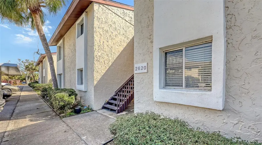 2620 Hidden Lake Drive N #B, Sarasota, FL 34237 - Image #2