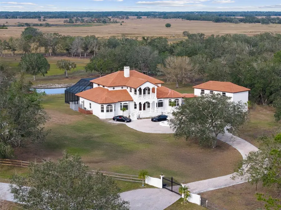 1450 Bern Creek Loop, Sarasota, FL 34240 - Image #3