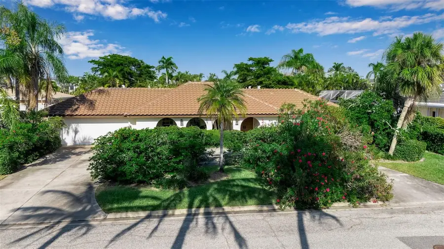 509 Spoonbill Way, Sarasota, FL 34236 - Image #2