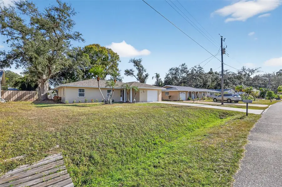 3615 Dunbar Drive, Sarasota, FL 34232 - Image #3