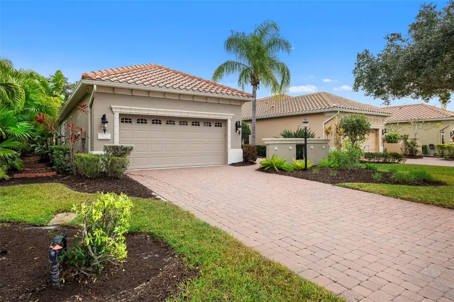 7423 Wexford Court, Lakewood Ranch, FL 34202 - Image #2