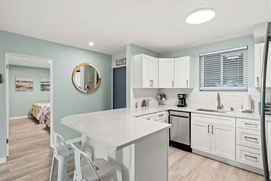 500 S Washington Drive #2A, Sarasota, FL 34236 - Image #3