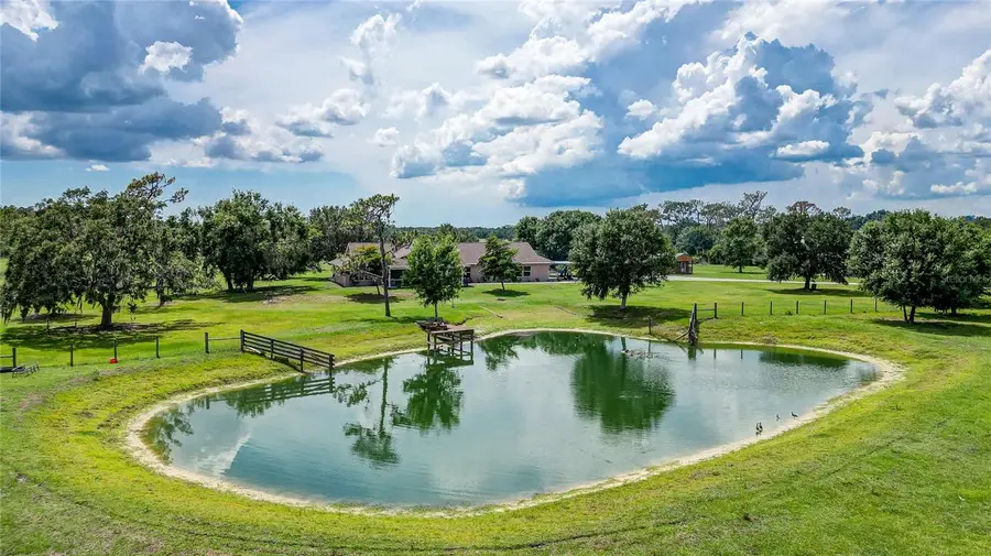 560 Oakford Road, Sarasota, FL 34240 - Image #2