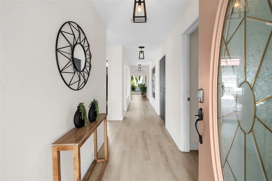 1868 Riviera Circle, Sarasota, FL 34232 - Image #3