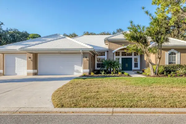 8576 Woodbriar Drive, SARASOTA, FL 34238