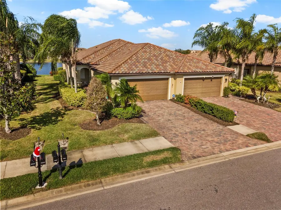 6607 Candlestick Drive, Bradenton, FL 34212 - Image #2