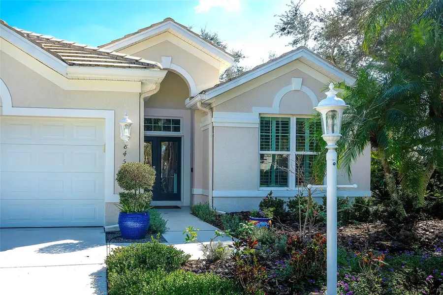 8459 Idlewood Court, Lakewood Ranch, FL 34202 - Image #3