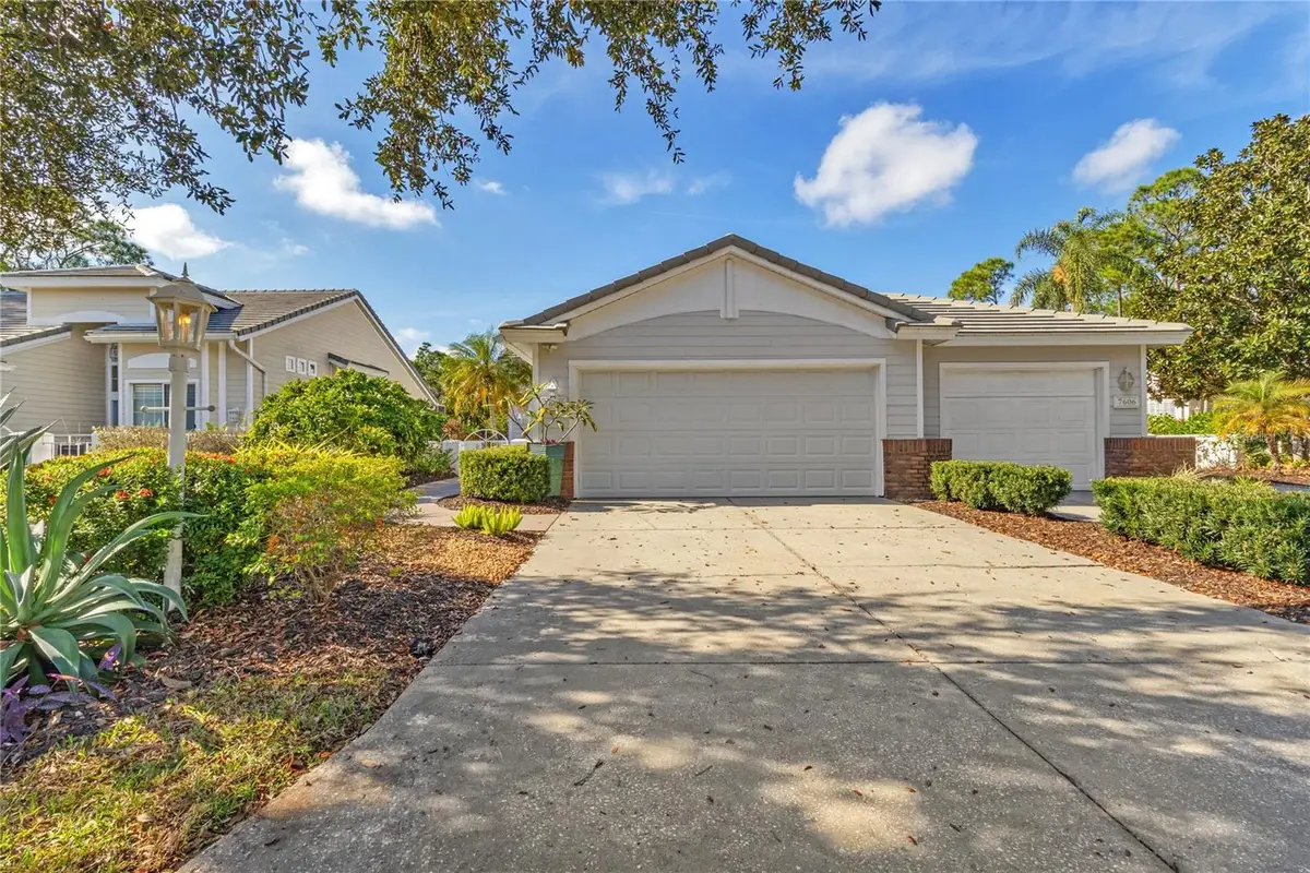 7608 Whitebridge Glen, Manatee, FL 34201 - Image #1