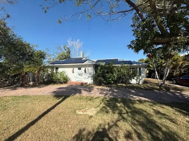 617 Siesta Drive, Sarasota, FL 34242 - Image #1