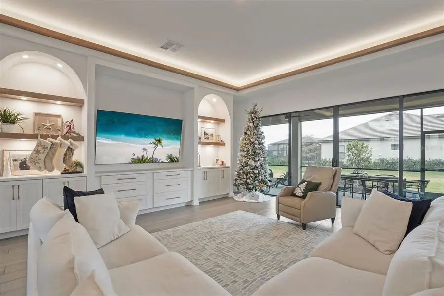 15906 Tradewind Terrace, Lakewood Ranch, FL 34211 - Image #3