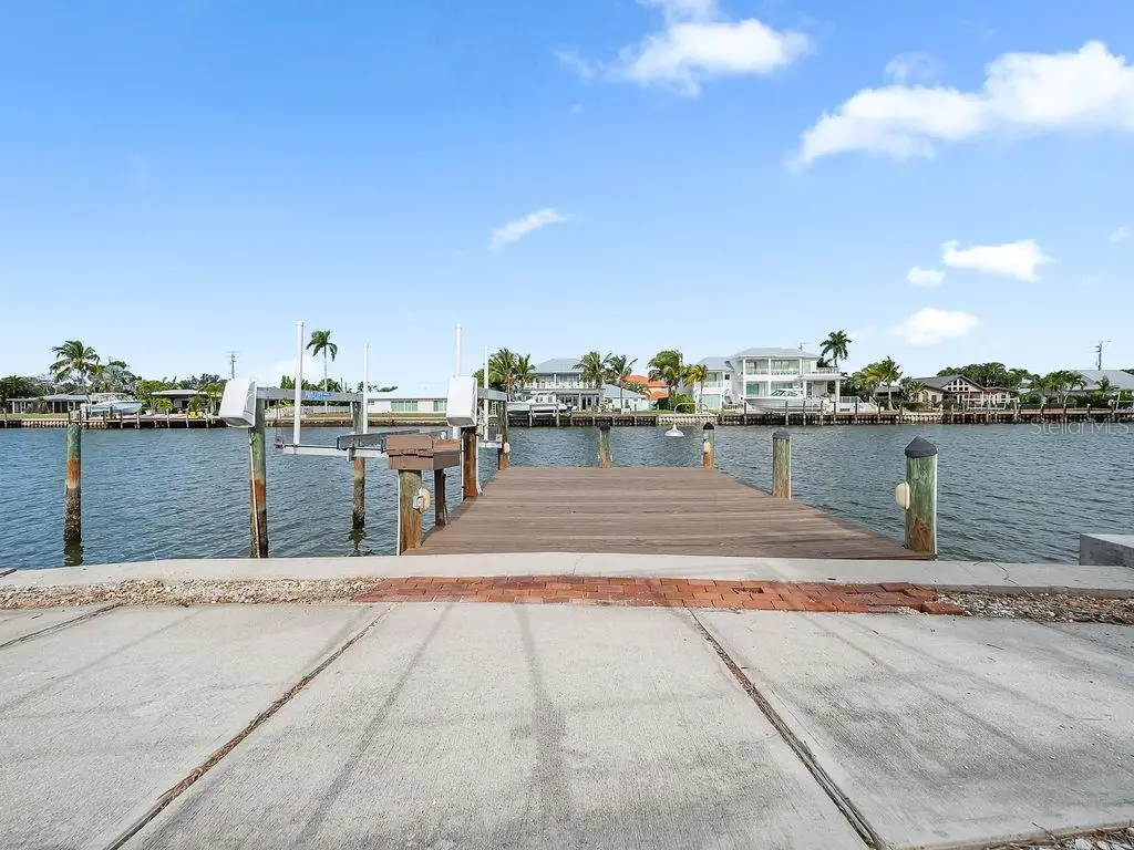34 Seaside Court, Holmes Beach, FL 34217 - Image #1