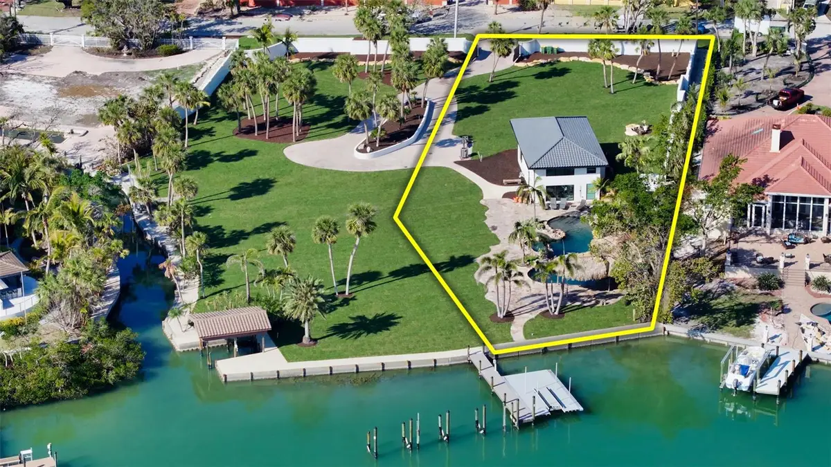 684 Freeling Drive, Sarasota, FL 34242 - Image #1