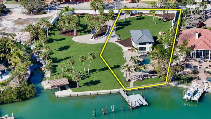 684 Freeling Drive, Sarasota, FL 34242 - Image #2
