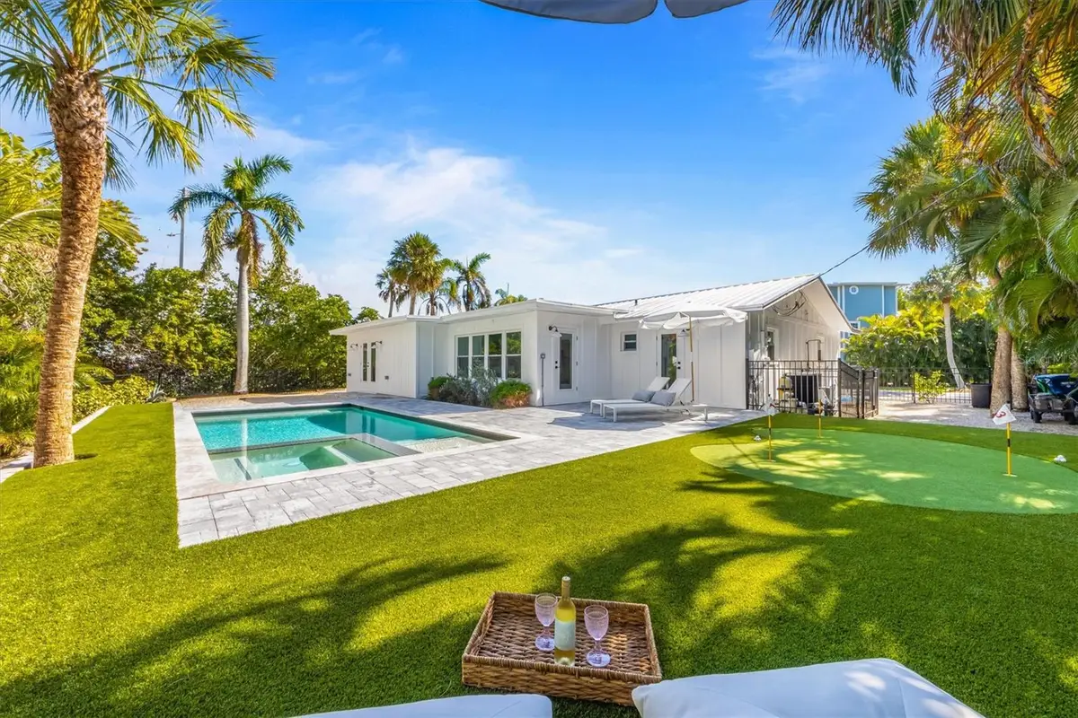 414 79th Street, Holmes Beach, FL 34217 - Image #1