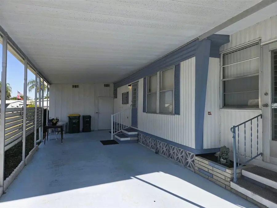 3313 Overcup Oak Terrace, Sarasota, FL 34237 - Image #2