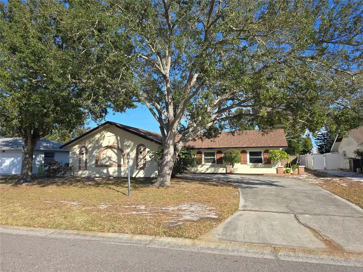 915 60th St W, Bradenton, FL 34209 - Image #1
