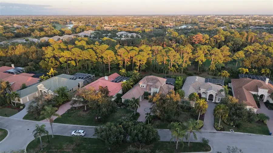 8335 Grosvenor Court, Bradenton, FL 34201 - Image #3