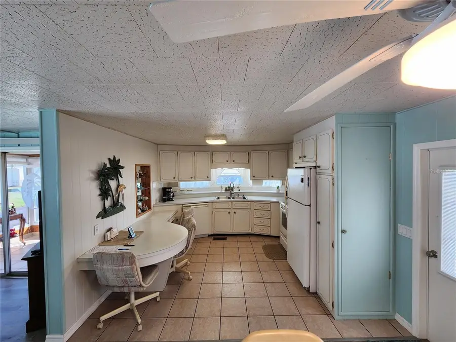 603 Cyprus Court, Bradenton, FL 34207 - Image #3