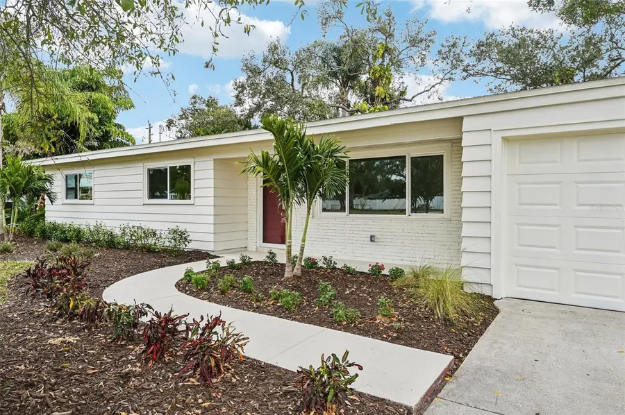 3182 Hatton Street, Sarasota, FL 34237 - Image #2