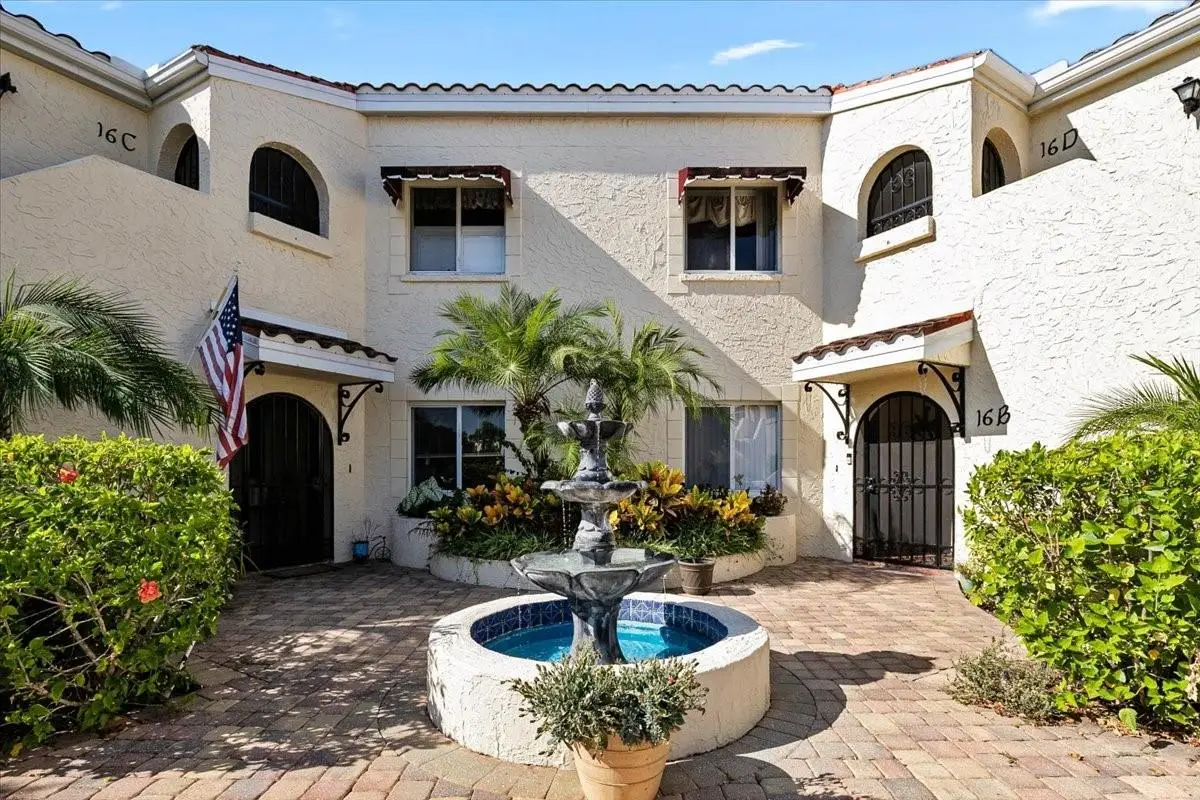 6101 34th Street W #16A, Bradenton, FL 34210 - Image #1