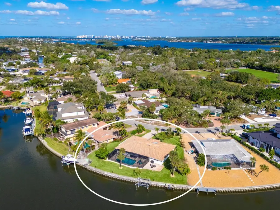 5348 Shadow Lawn Drive, Sarasota, FL 34242 - Image #3