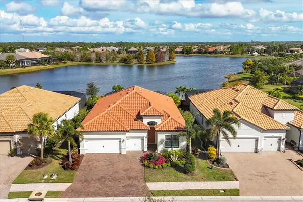 7047 Highgate Lane, LAKEWOOD RANCH, FL 34202