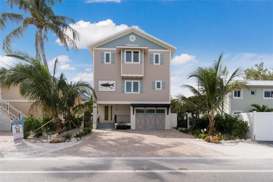 2302 Gulf Drive N, Bradenton Beach, FL 34217 - Image #3