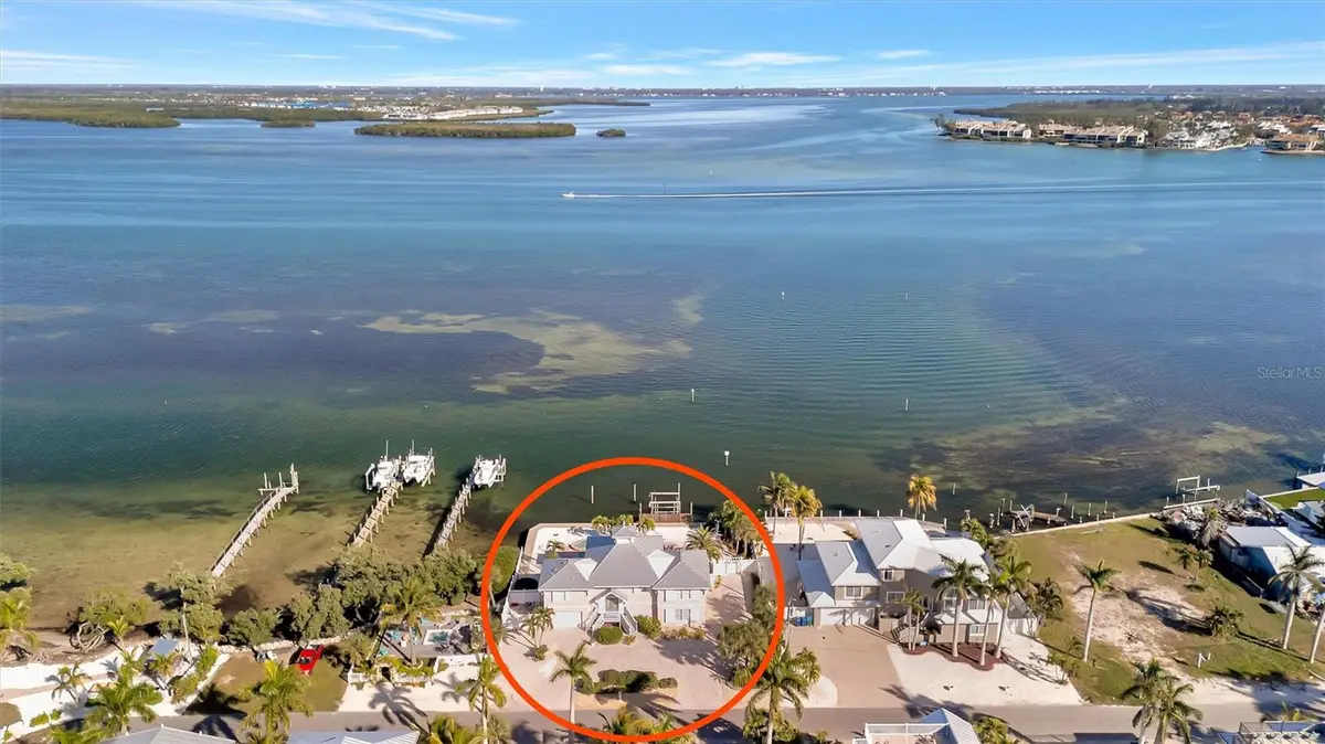 2215 Avenue A, Bradenton Beach, FL 34217 - Image #1