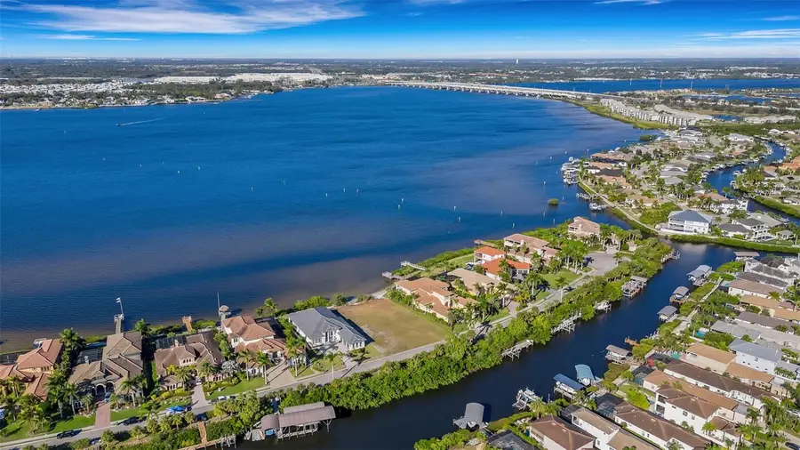 4111 Hawk Island Drive, Bradenton, FL 34208 - Image #3