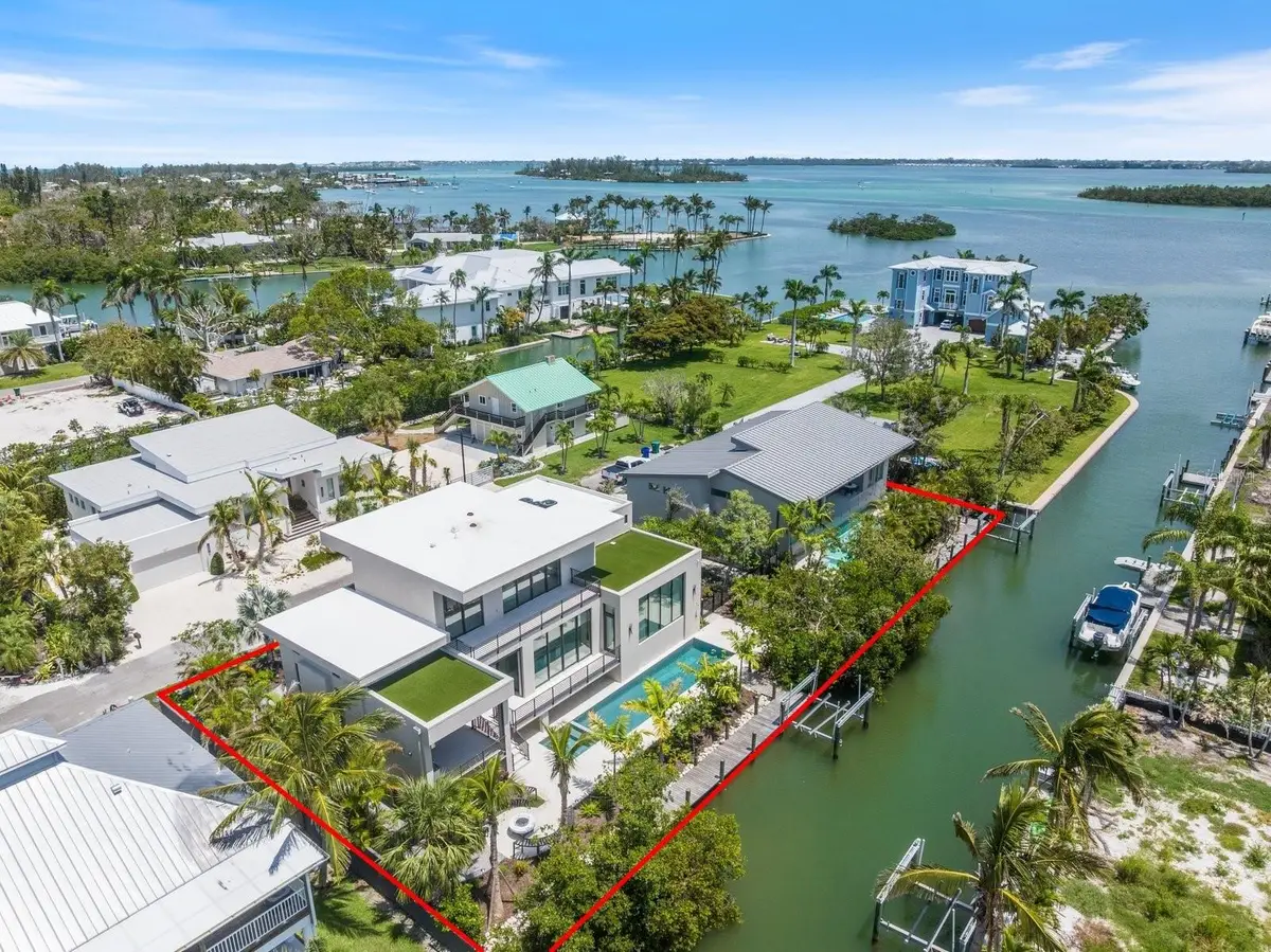 590-600 De Narvaez, Longboat Key, FL 34228 - Image #1