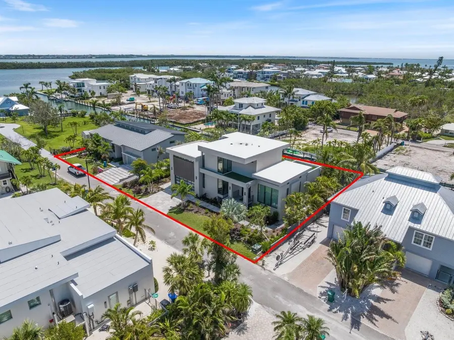 590-600 De Narvaez, Longboat Key, FL 34228 - Image #2