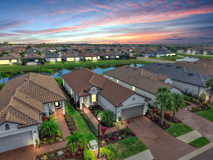 11120 Devonbridge Drive, Palmetto, FL 34221 - Image #2