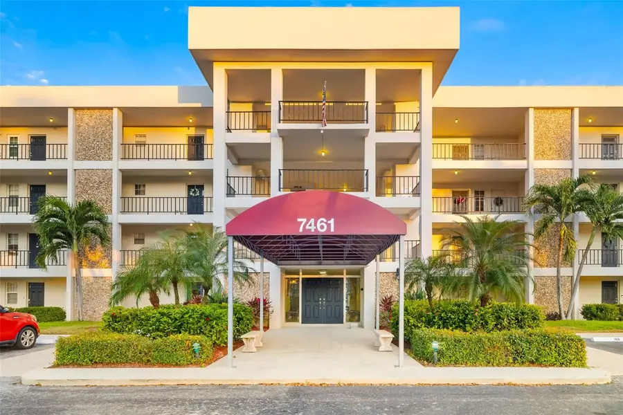 7461 W Country Club Drive #404, Sarasota, FL 34243 - Image #2