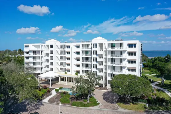 2550 Harbourside Drive #324, LONGBOAT KEY, FL 34228