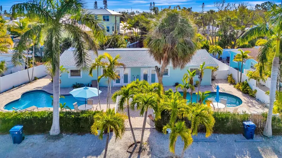 207 75th Street #E, Bradenton Beach, FL 34217 - Image #3