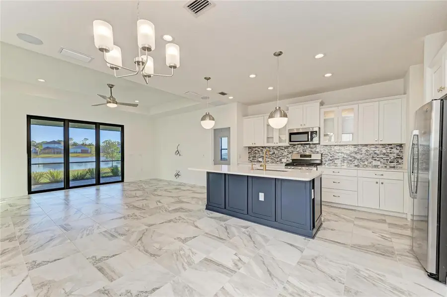 6629 Fort Pierce Avenue, Sarasota, FL 34241 - Image #3