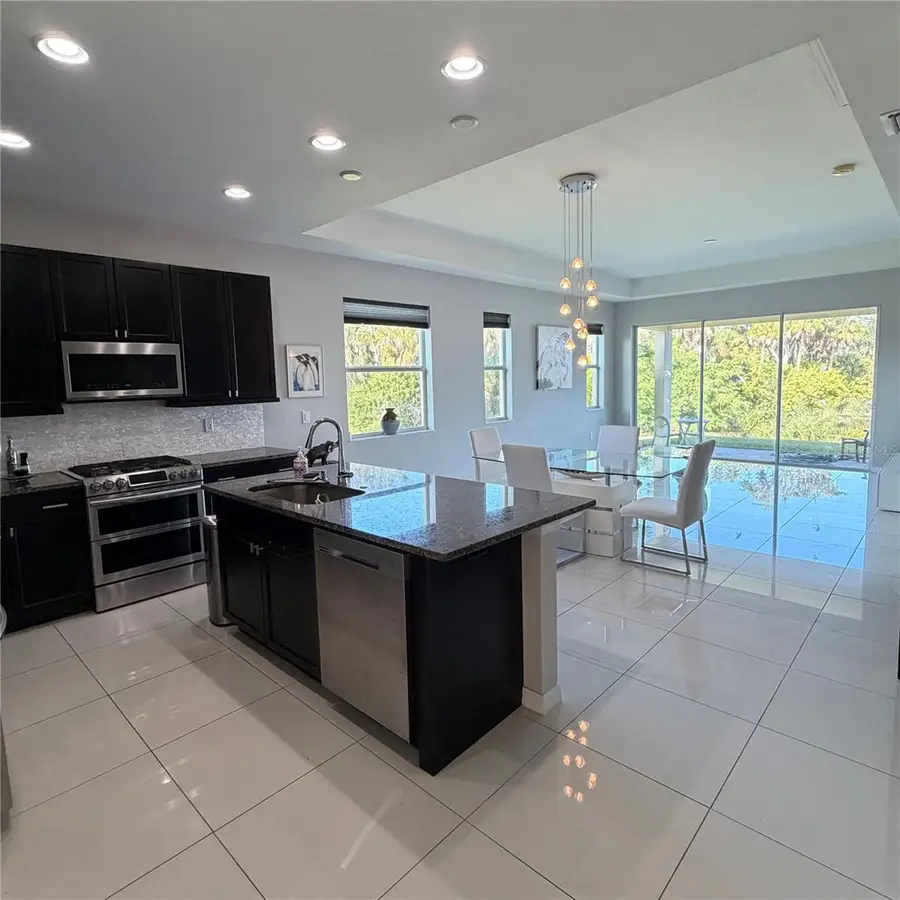 3105 Trustee Avenue, Sarasota, FL 34243 - Image #3