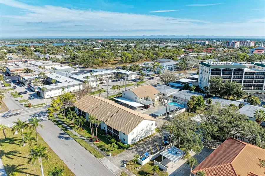 525 Barcelona Avenue #207, Venice, FL 34285 - Image #2