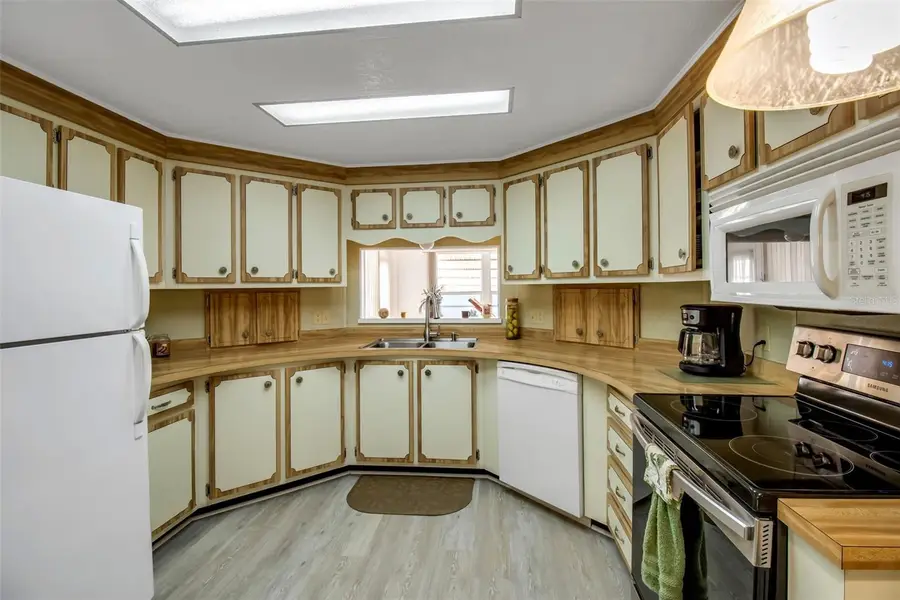 5619 Bayshore Road #160, Palmetto, FL 34221 - Image #2