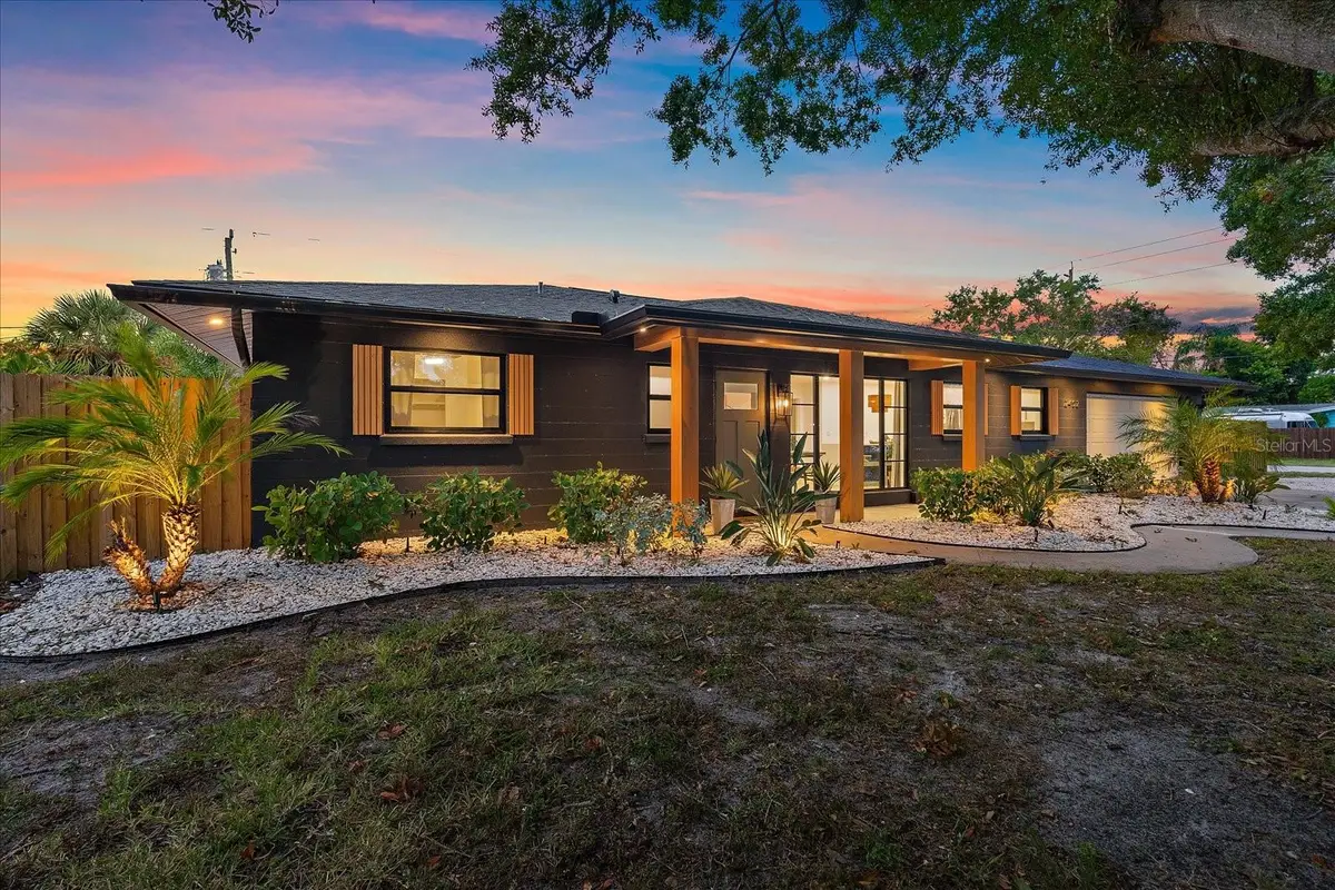 2402 Wisteria Street, Sarasota, FL 34239 - Image #1