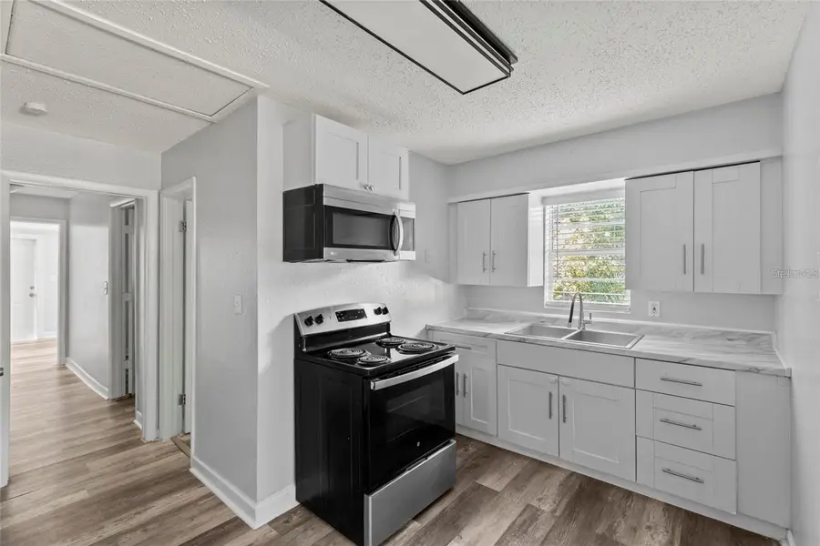 2834 & 2836 Freemont Terrace S, Saint Petersburg, FL 33712 - Image #2