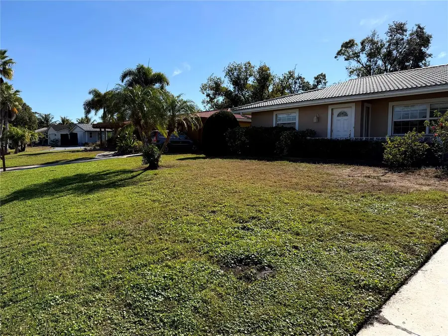3312 Spring Mill Circle, Sarasota, FL 34239 - Image #3