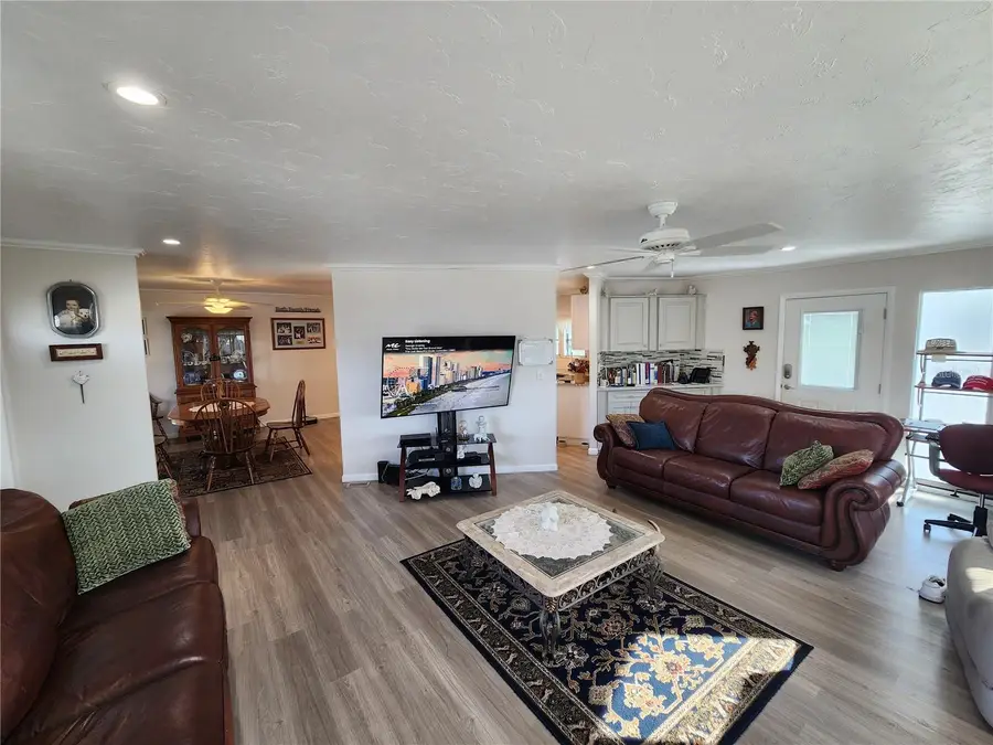 808 53rd Avenue E #18, Bradenton, FL 34203 - Image #3