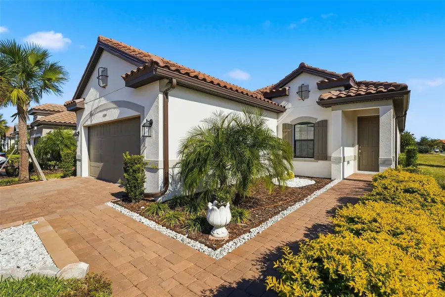 11104 Devonbridge Drive, Palmetto, FL 34221 - Image #3