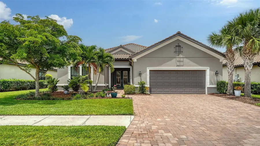 8713 Mangilli Road, Sarasota, FL 34238 - Image #2
