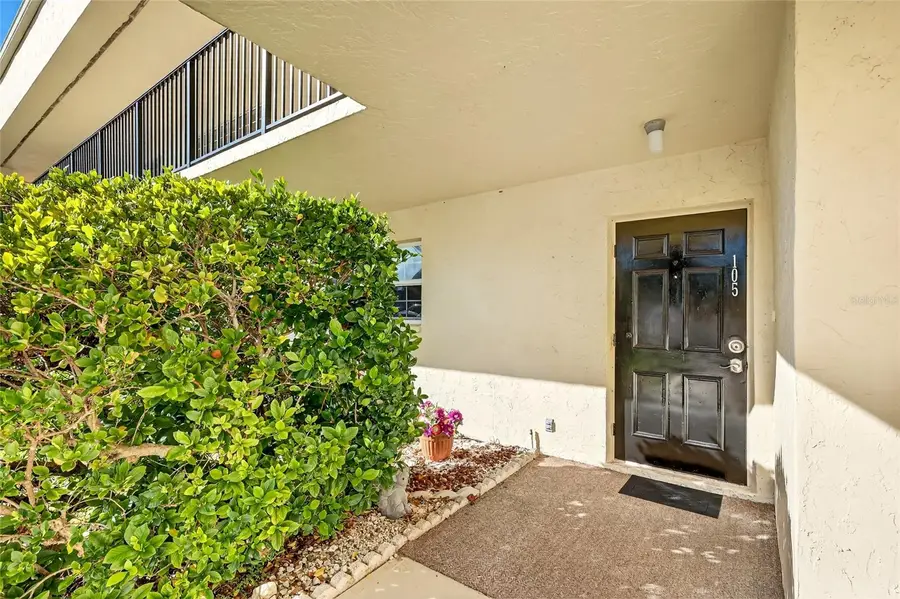 7880 Palm Aire Lane #105, Sarasota, FL 34243 - Image #3