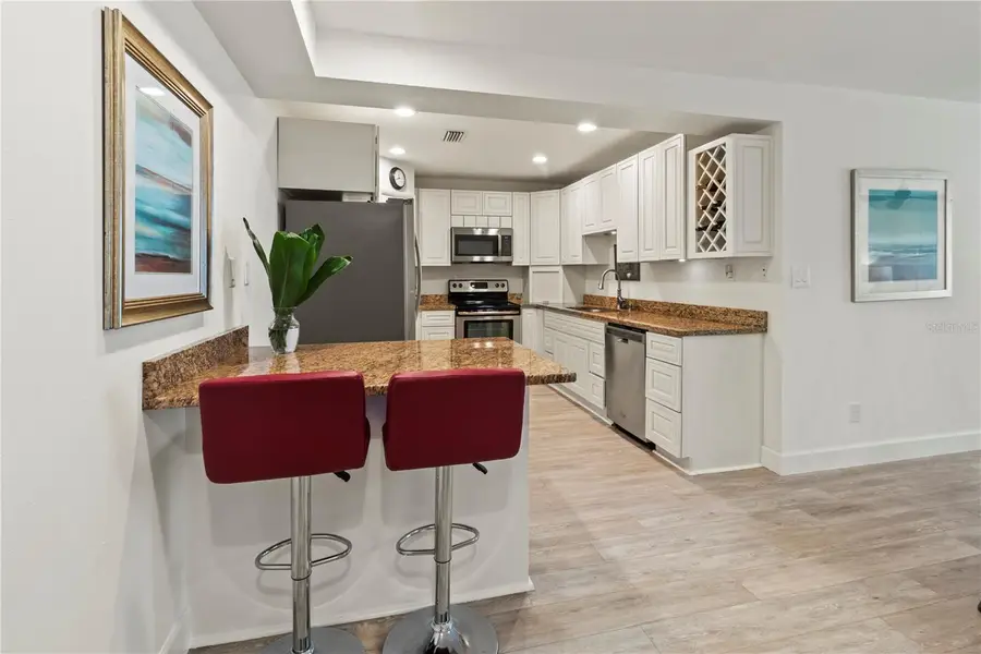 1055 W Peppertree Drive #102AA, Sarasota, FL 34242 - Image #3